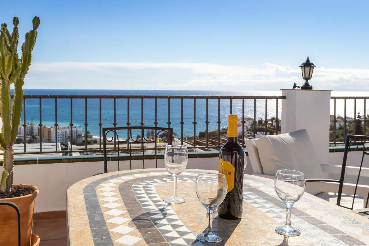 Plaza Cadiz 4 Overlooking Playazo Nerja Villa